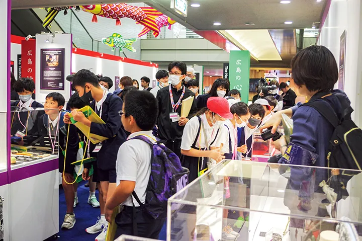 会場の一部を一般公開している様子