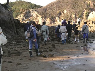 茶臼山へ移動の写真