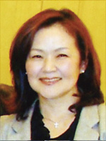 山田知子氏