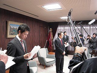 広島市秋葉市長との会談後のマスコミ対応