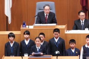 模擬県議会　発表２