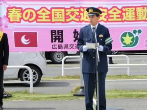 警察本部長あいさつ画像