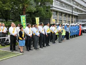 県庁正面特設会場画像