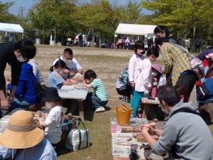 42-（広島市）01-2 森のクラフトづくり