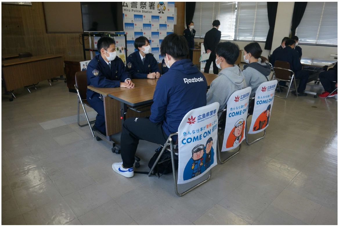 談話会の様子写真