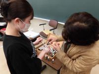 精油を１滴入れます