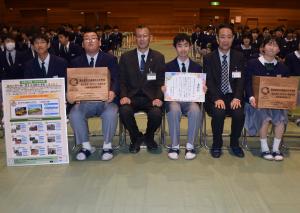 高美が丘中学校_表彰式2