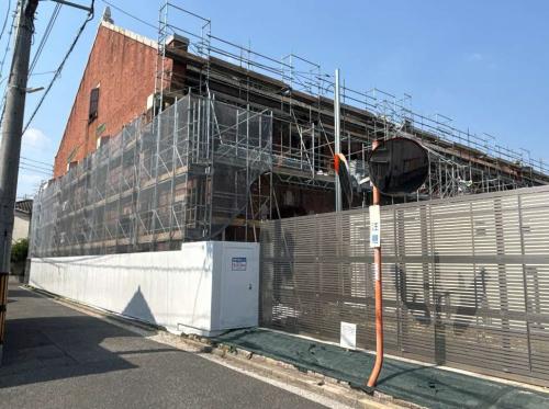 ３号棟南側仮囲い設置