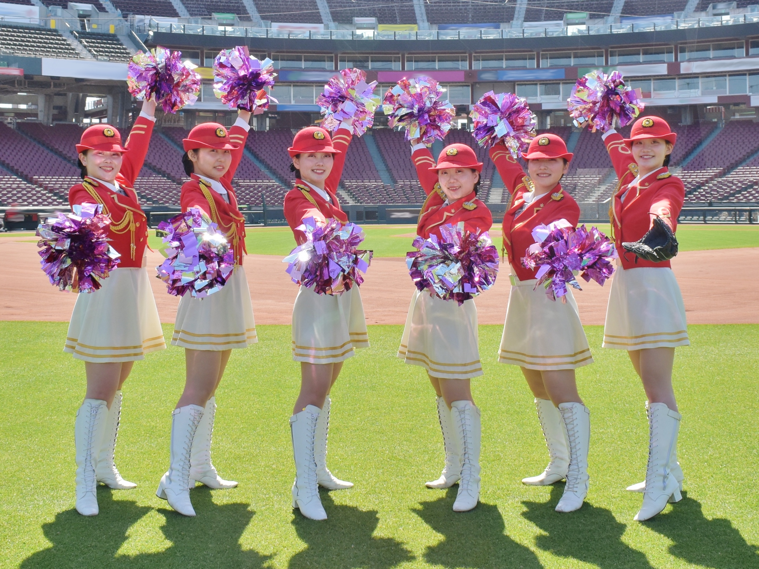 カラーガードひとりだけグローブ