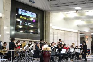 広島県警察音楽隊による演奏