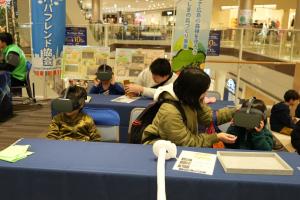 木育イベントでの林業VR体験の様子