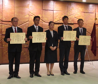 令和６年表彰式での記念撮影