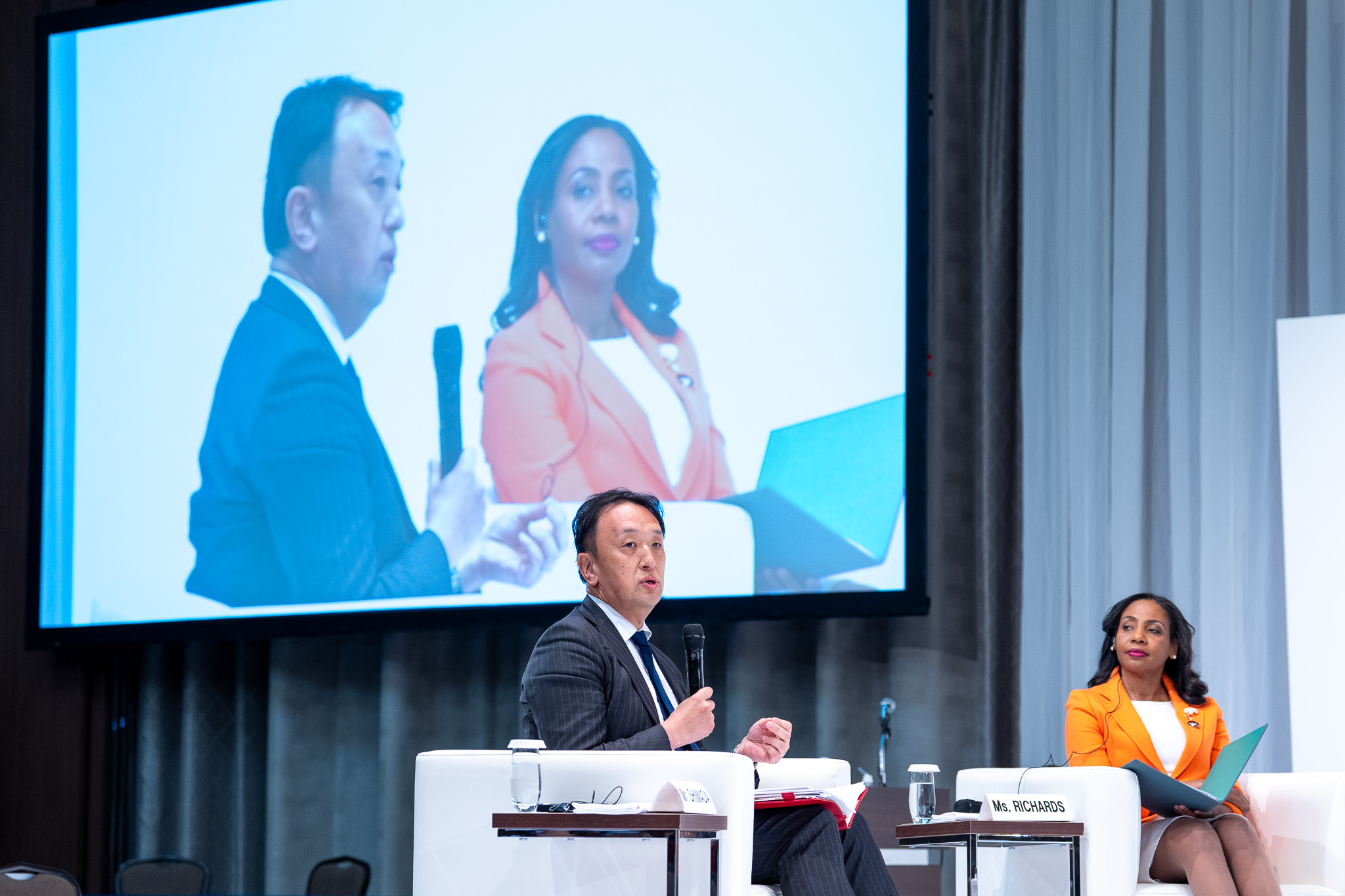 ビジネスフォーラム