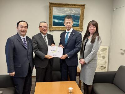 宮沢洋一参議院議員