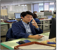 電話しているところ