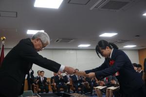 なかしおみお選手