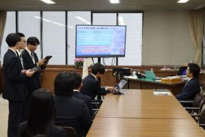 発表の様子２