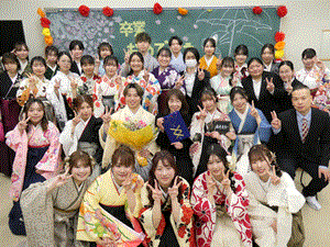 第一看護学科Bクラス卒業生の集合写真