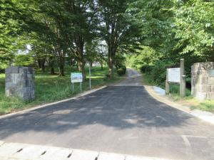 畜産技術センター正門