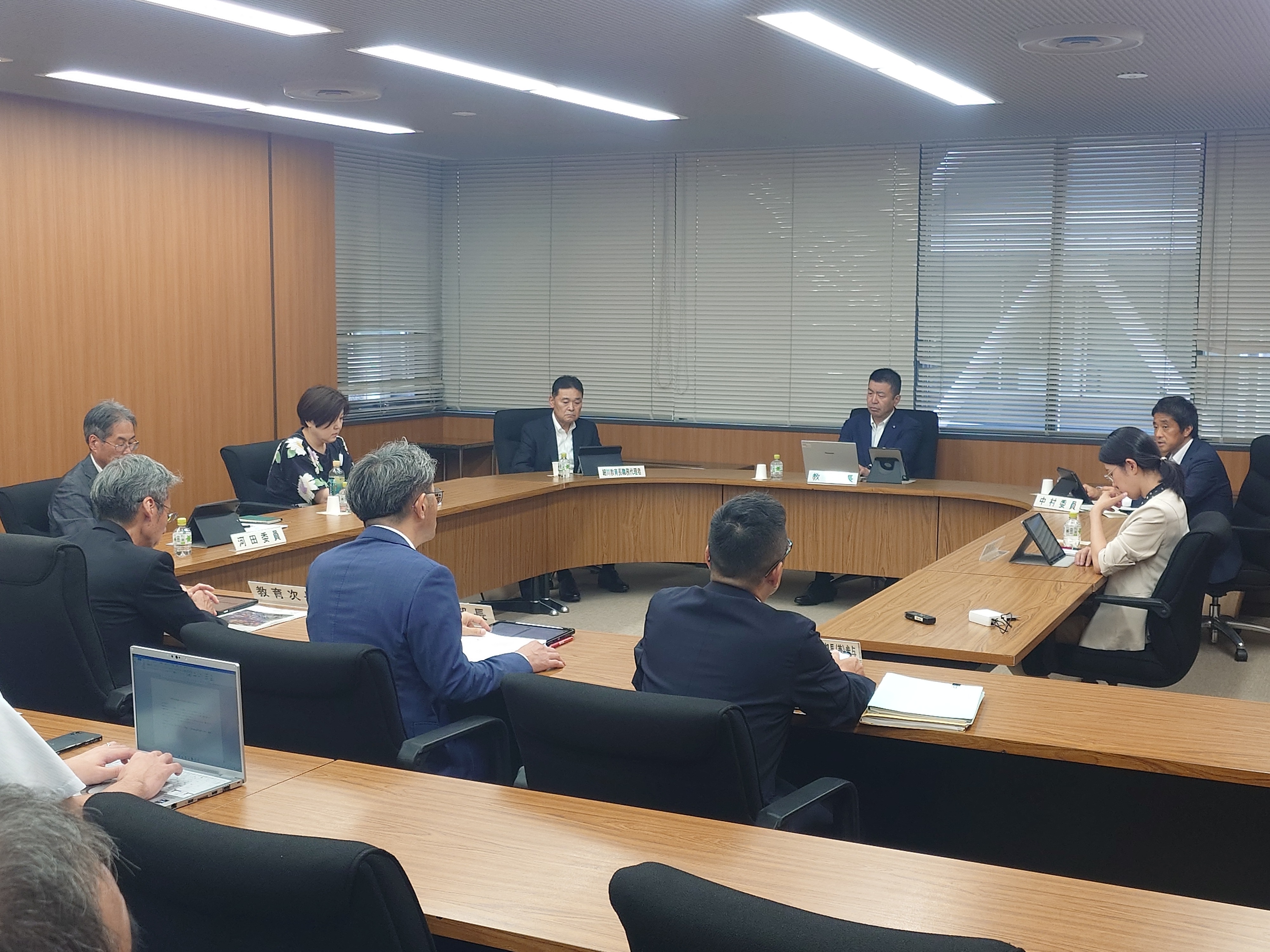教育委員会会議の様子２