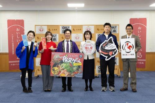 横田知事とファイナリスト５組の皆さん