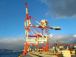 陸揚げ作業後ブームアップ