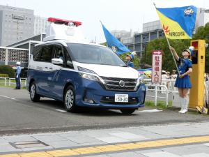 広島高速道路公社巡回車出動中